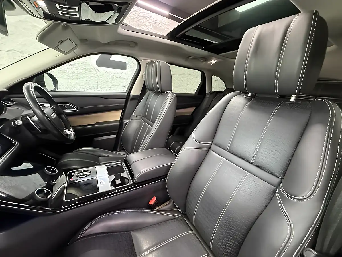 Used 2017 Land Rover Range Rover Velar Se Silver - Interior and Exterior details 9