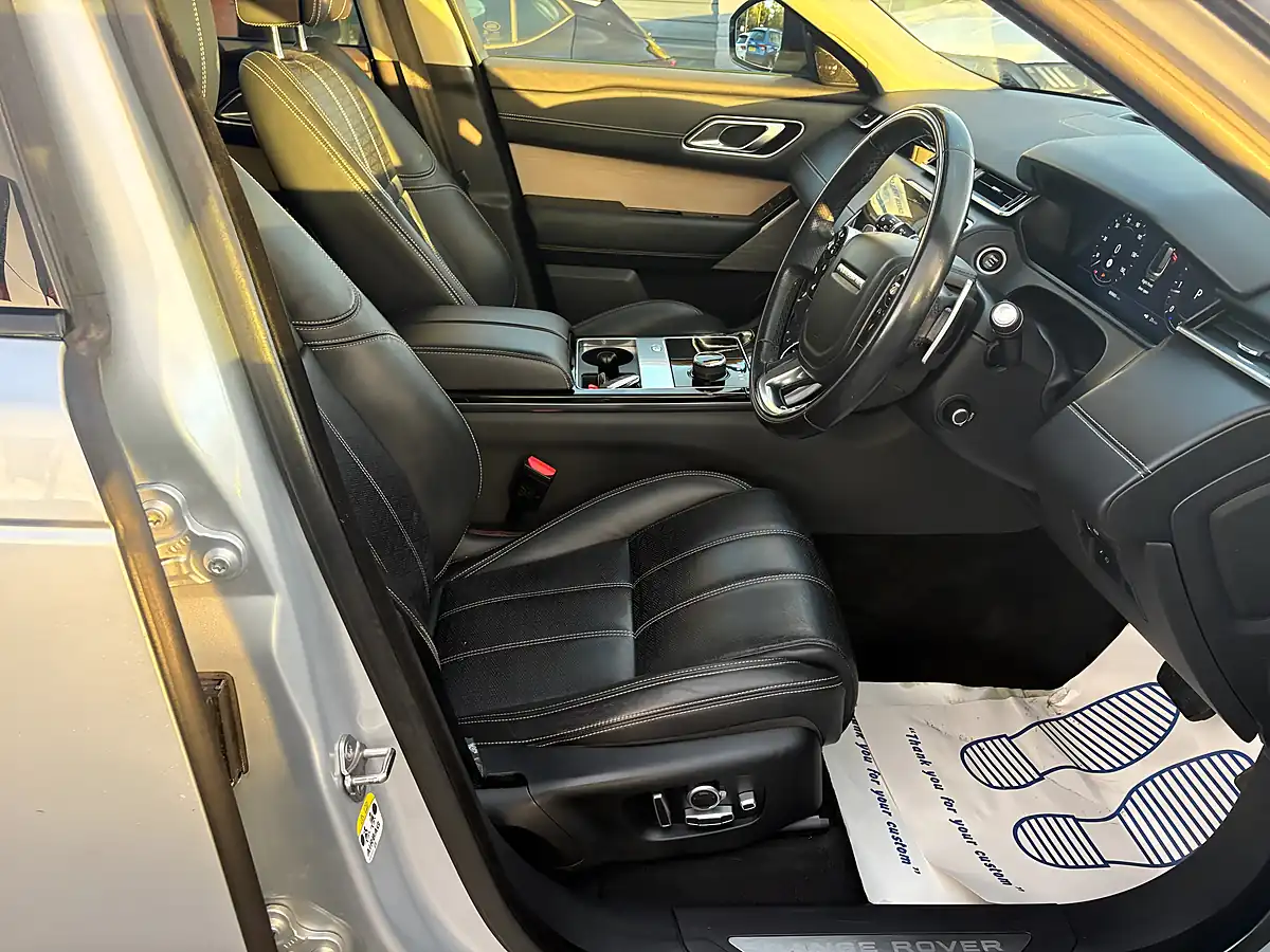 Used 2017 Land Rover Range Rover Velar Se Silver - Interior and Exterior details 10