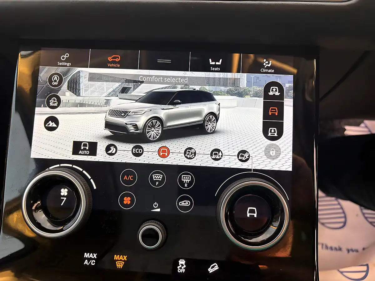 Used 2017 Land Rover Range Rover Velar Se Silver - Interior and Exterior details 15