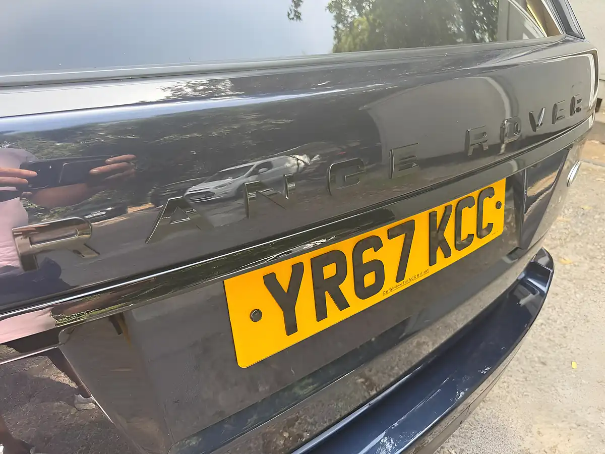 Used 2017 Land Rover Range Rover Vogue Blue - Interior and Exterior details 9