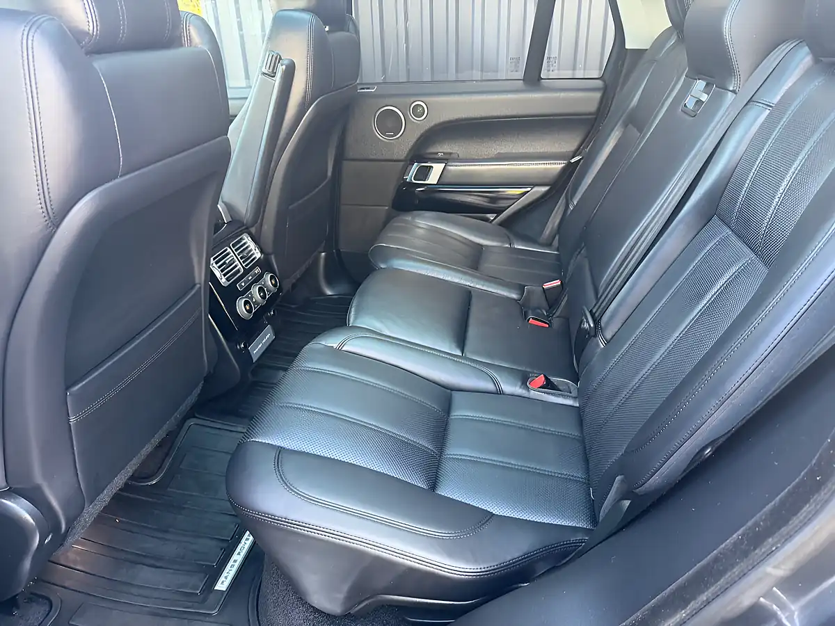Used 2017 Land Rover Range Rover Vogue Carpathian Grey - Interior and Exterior details 11