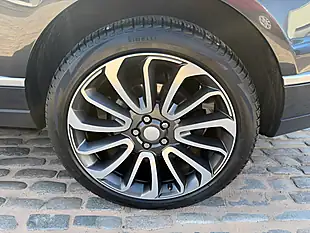Used 2017 Land Rover Range Rover Vogue Carpathian Grey - Interior and Exterior details 20