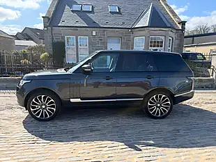 Used 2017 Land Rover Range Rover Vogue Carpathian Grey - Interior and Exterior details 9