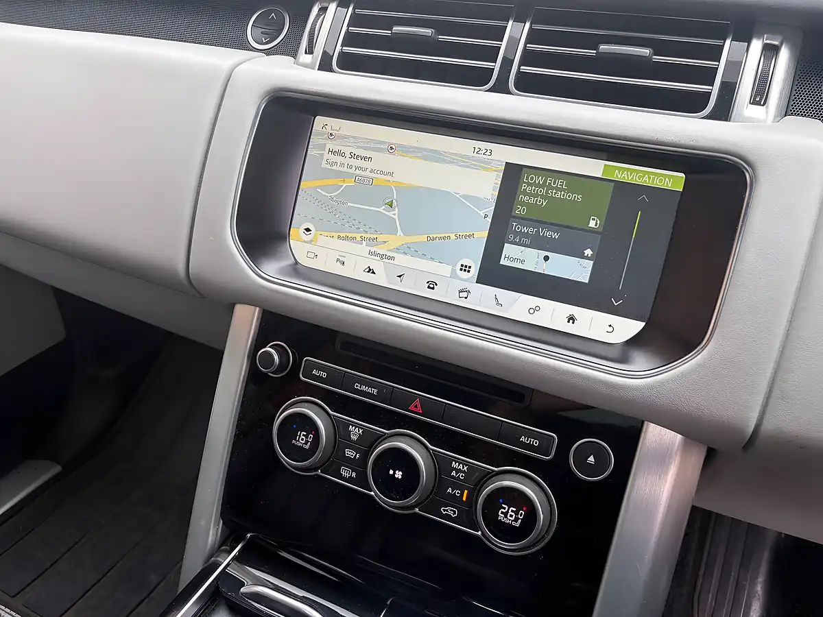 Used 2017 Land Rover Range Rover Vogue Grey - Interior and Exterior details 4
