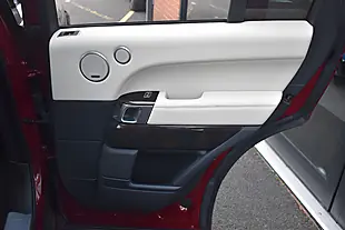 Used 2017 Land Rover Range Rover Vogue Montalcino Red - Interior and Exterior details 12