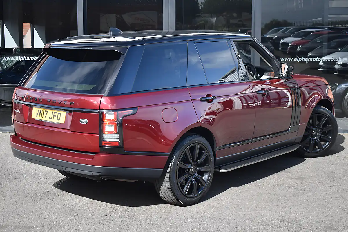 Used 2017 Land Rover Range Rover Vogue Montalcino Red - Interior and Exterior details 5