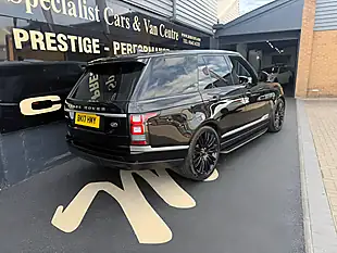 Used 2017 Land Rover Range Rover Vogue Santorini Black - Interior and Exterior details 4