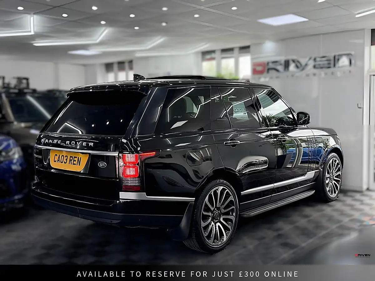 Used 2017 Land Rover Range Rover Vogue Se Black - Interior and Exterior details 12