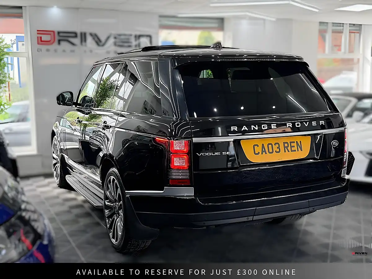 Used 2017 Land Rover Range Rover Vogue Se Black - Interior and Exterior details 7