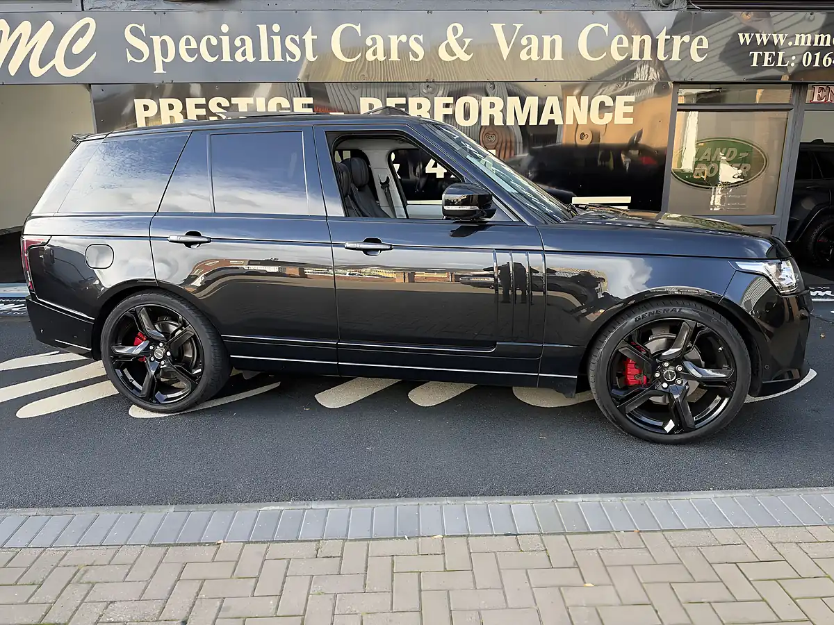 Used 2017 Land Rover Range Rover Vogue Se Overfinch Santorini Black - Interior and Exterior details 3