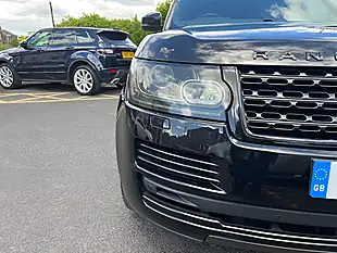 Used 2017 Land Rover Range Rover Vogue Se Santorini Black - Interior and Exterior details 10