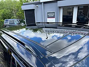 Used 2017 Land Rover Range Rover Vogue Se Santorini Black - Interior and Exterior details 15