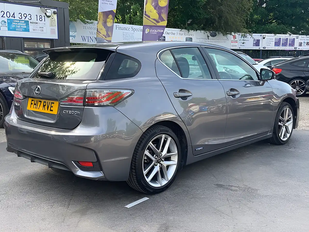 Used 2017 Lexus Ct Executive Edition Grey - Interior and Exterior details 4