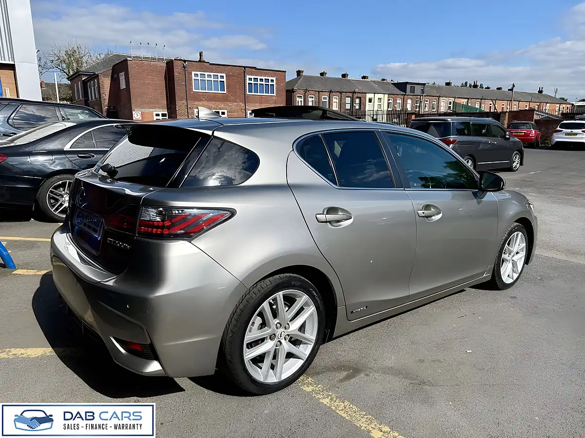 Used 2017 Lexus Ct Premier Silver - Interior and Exterior details 7
