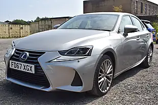 2017 Lexus IS 300h Premier