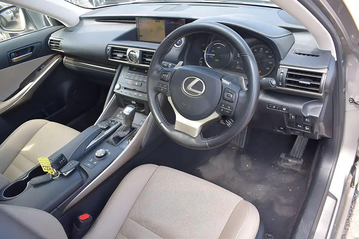 Used 2017 Lexus Is Premier Silver - Interior and Exterior details 3