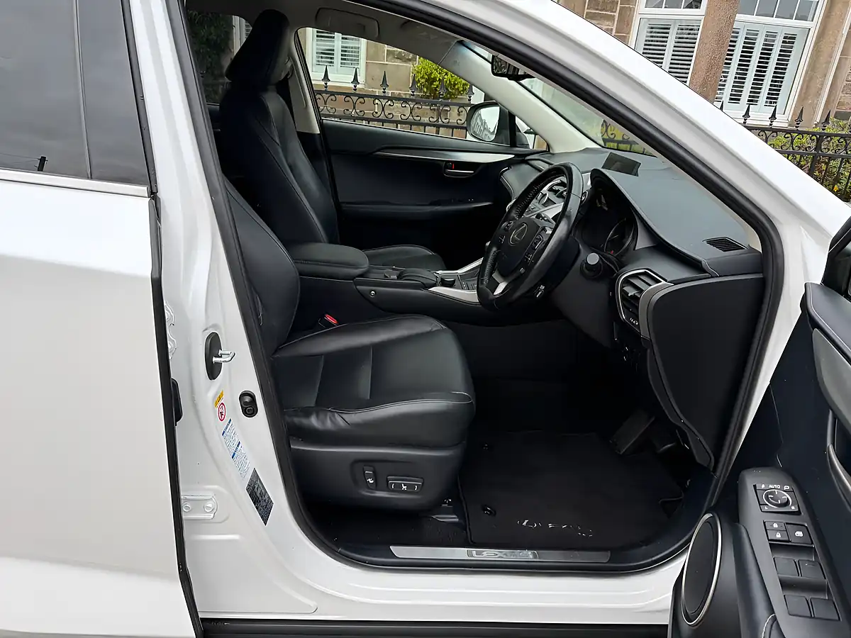 Used 2017 Lexus Nx Luxury Sonic White - Interior and Exterior details 2