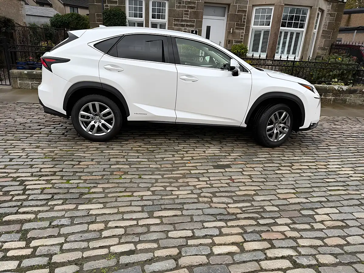 Used 2017 Lexus Nx Luxury Sonic White - Interior and Exterior details 3