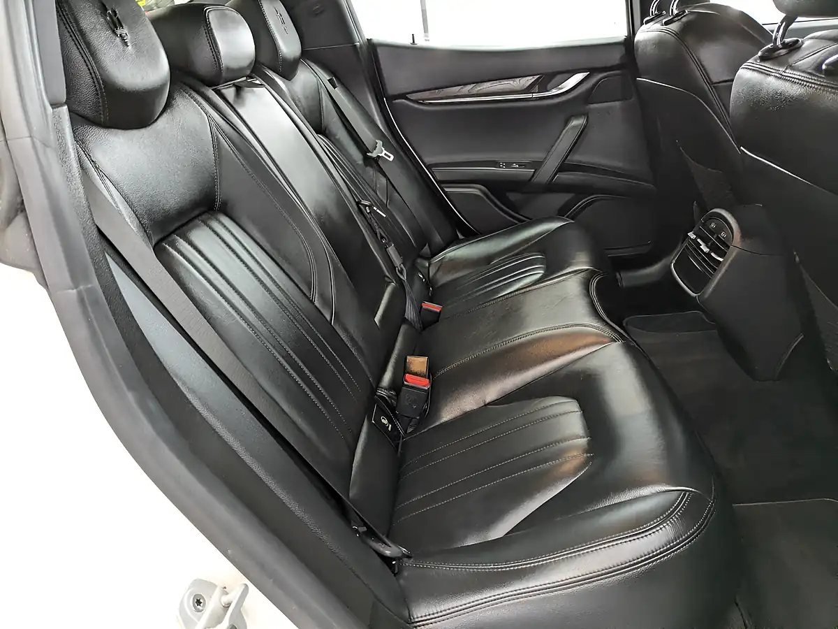 Used 2017 Maserati Ghibli Bianco White - Interior and Exterior details 12