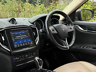 Used 2017 Maserati Ghibli Blue - Interior and Exterior details 10