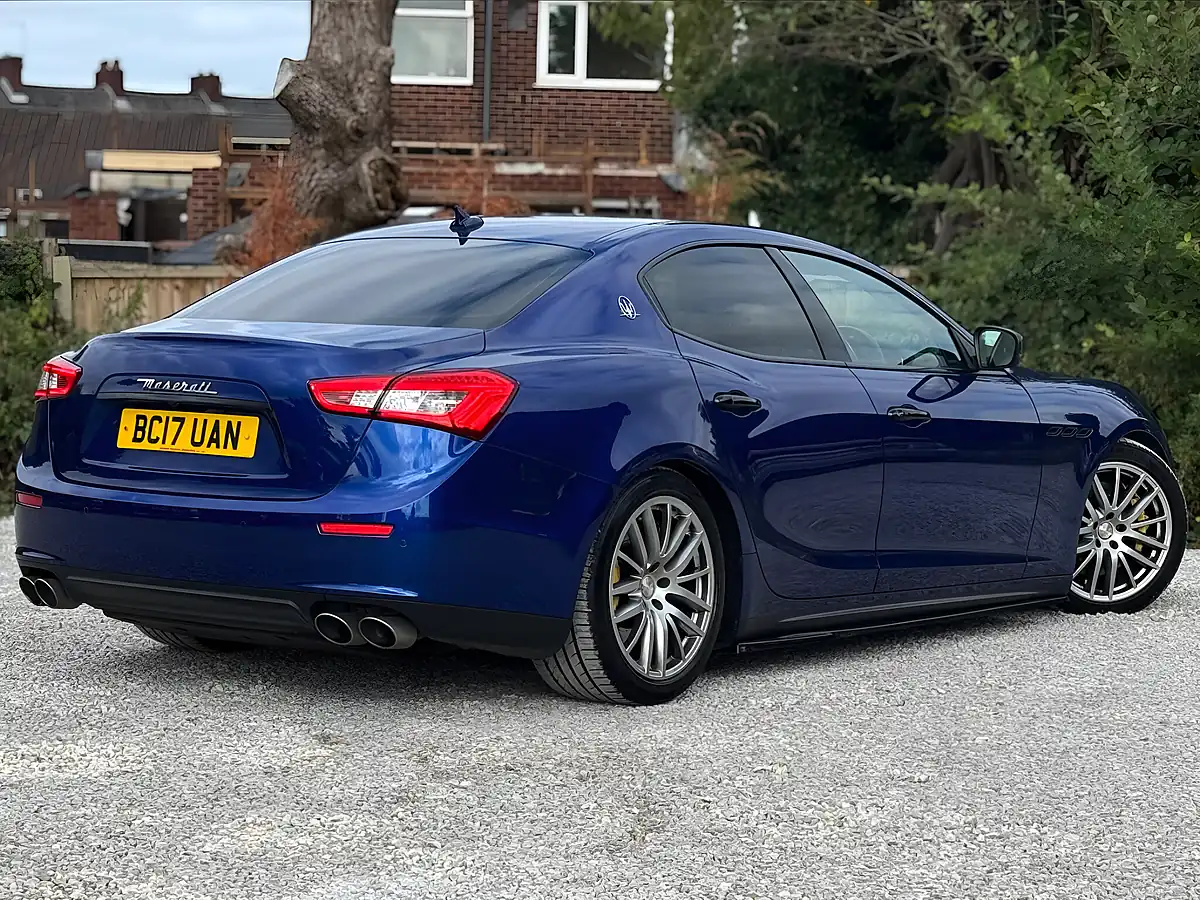 Used 2017 Maserati Ghibli Blue - Interior and Exterior details 4
