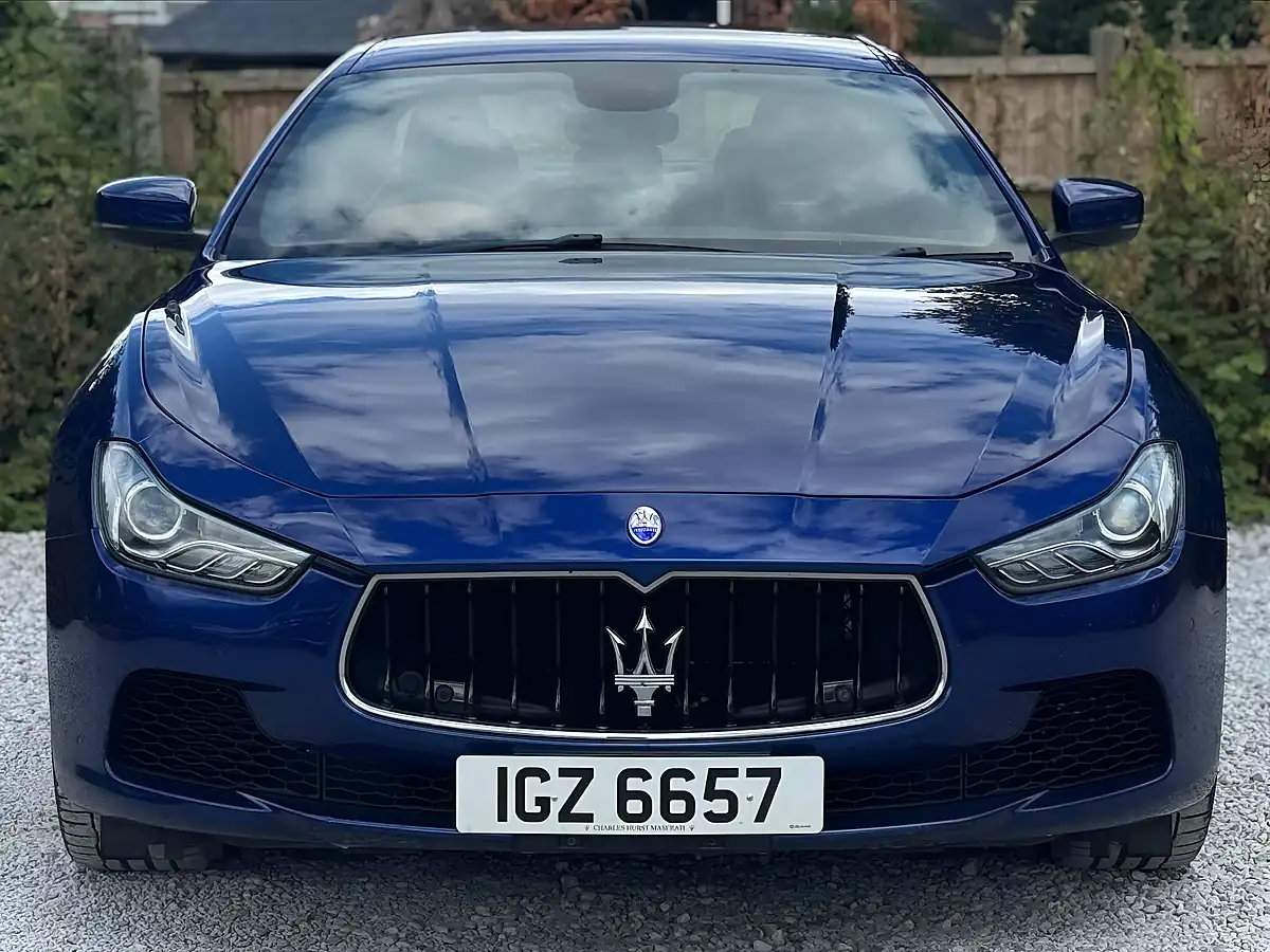 Used 2017 Maserati Ghibli Blue - Interior and Exterior details 4