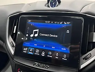 Used 2017 Maserati Ghibli Saloon White - Interior and Exterior details 14