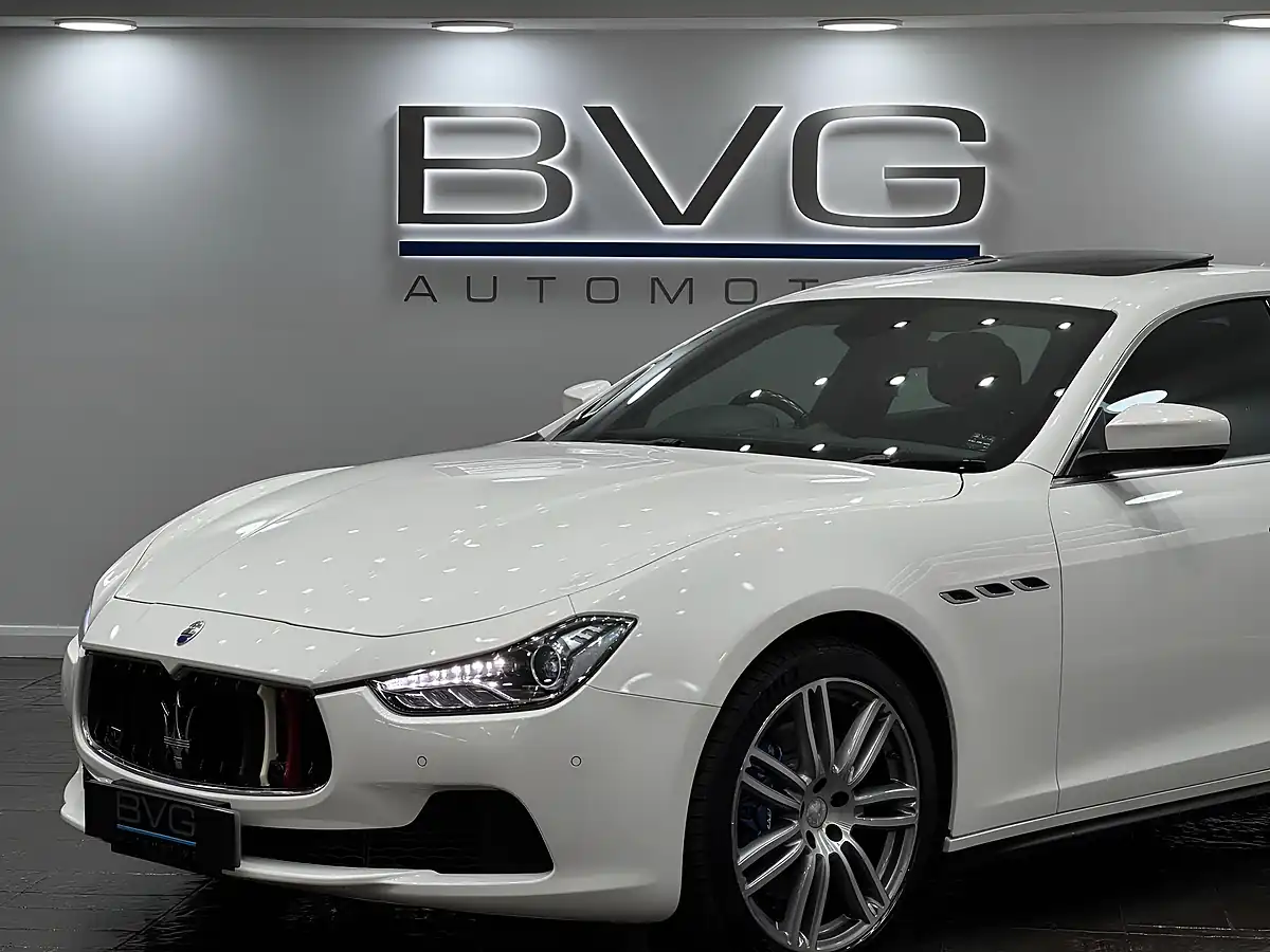 Used 2017 Maserati Ghibli Saloon White - Interior and Exterior details 7
