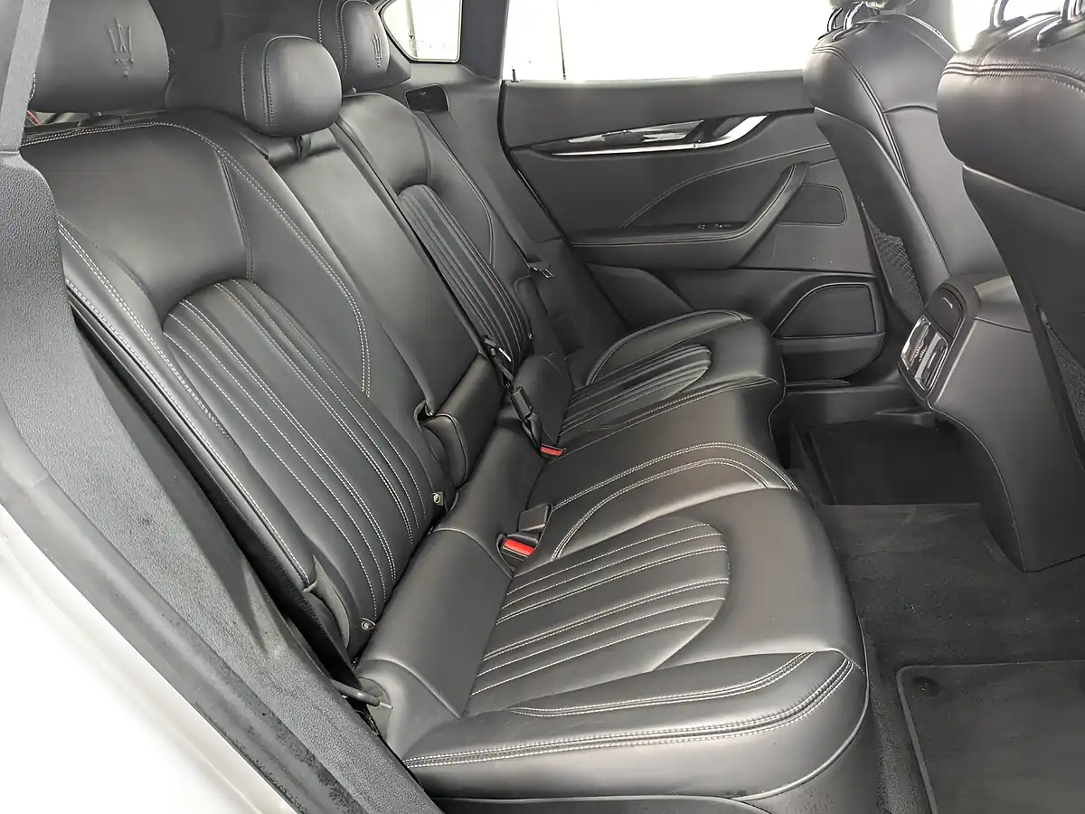 Used 2017 Maserati Levante Grey - Interior and Exterior details 15