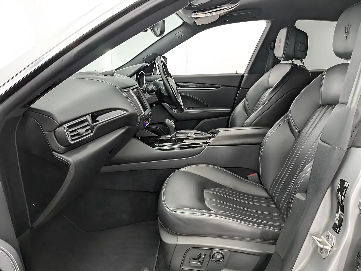 Used 2017 Maserati Levante Grey - Interior and Exterior details 17