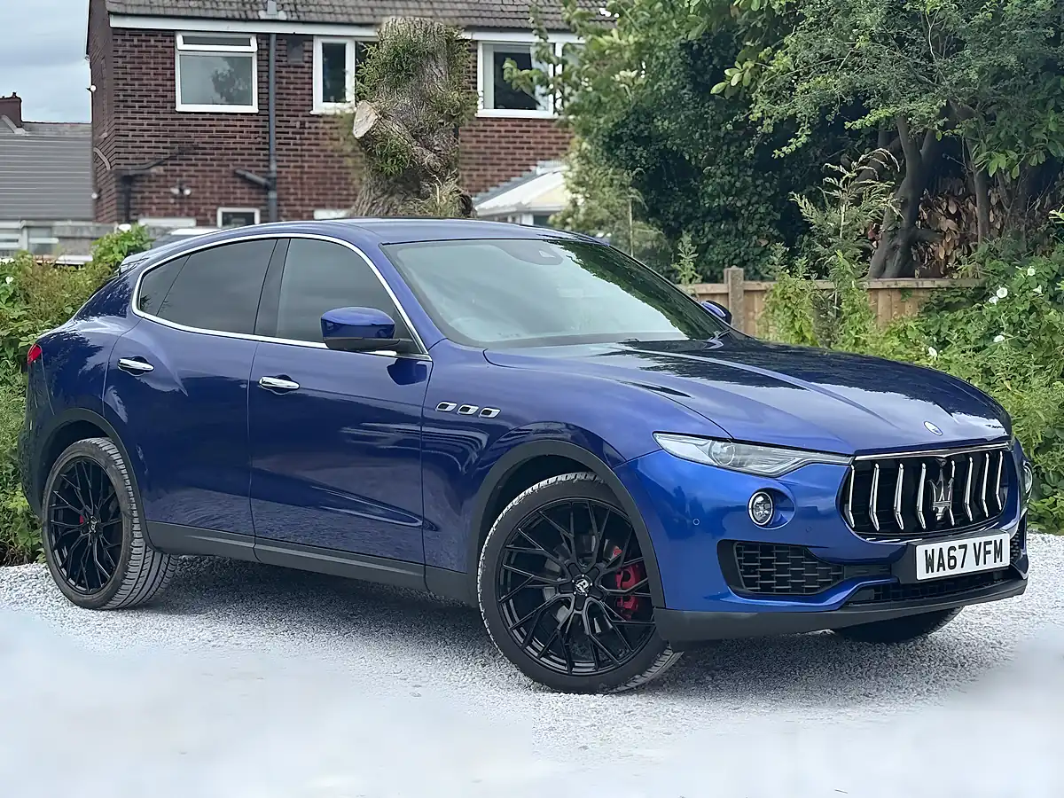 Used 2017 Maserati Levante Zf 4WD Blue - Front View