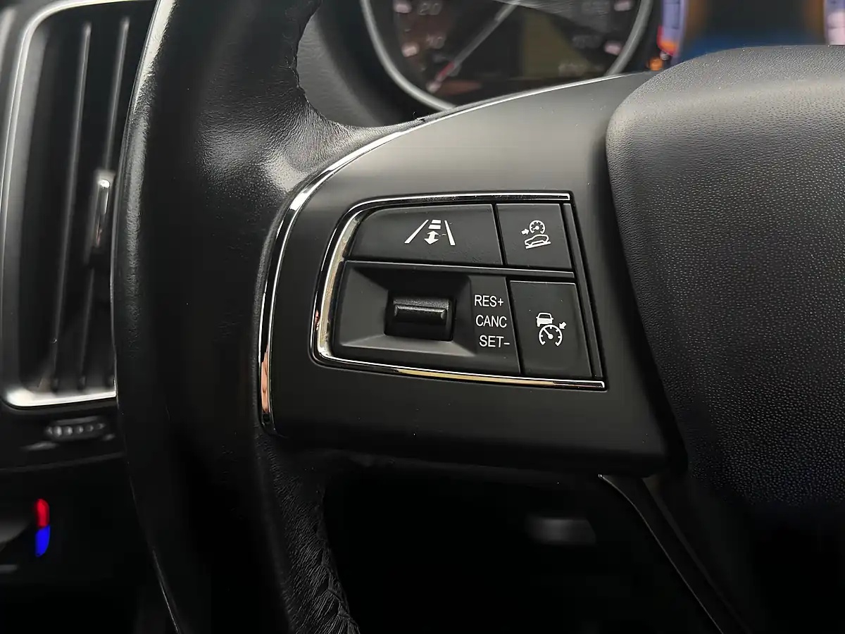 Used 2017 Maserati Levante Zf 4WD Blue - Interior and Exterior details 12