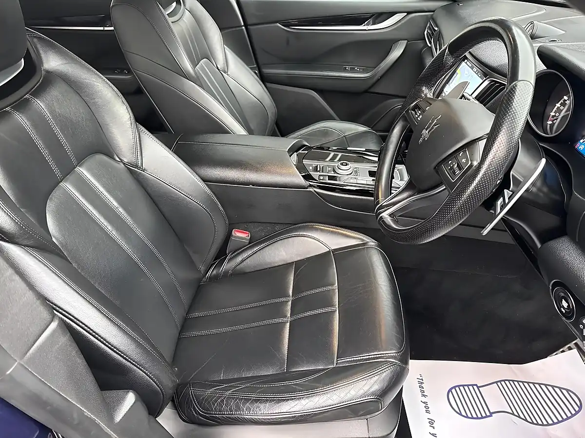Used 2017 Maserati Levante Zf 4WD Blue - Interior and Exterior details 12