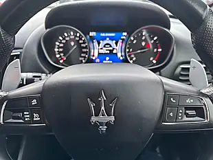 Used 2017 Maserati Levante Zf 4WD Blue - Interior and Exterior details 16