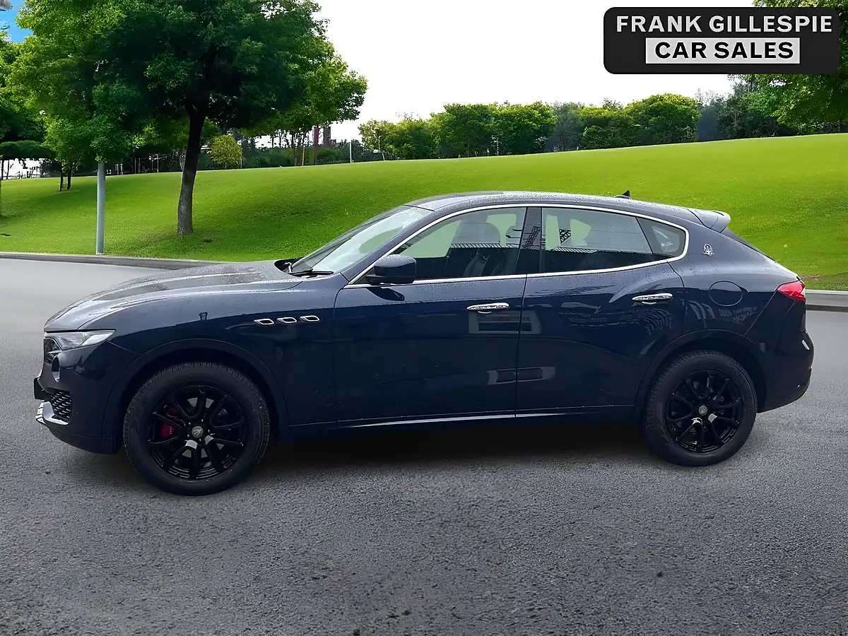 Used 2017 Maserati Levante Zf 4WD Blue - Interior and Exterior details 2
