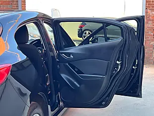 Used 2017 Mazda 3 Se-L Nav Black - Interior and Exterior details 14