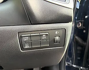 Used 2017 Mazda 3 Se-L Nav Blue - Interior and Exterior details 18
