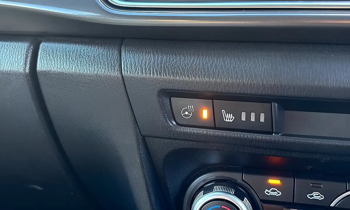Used 2017 Mazda 3 Sport Nav Machine Grey - Interior and Exterior details 15