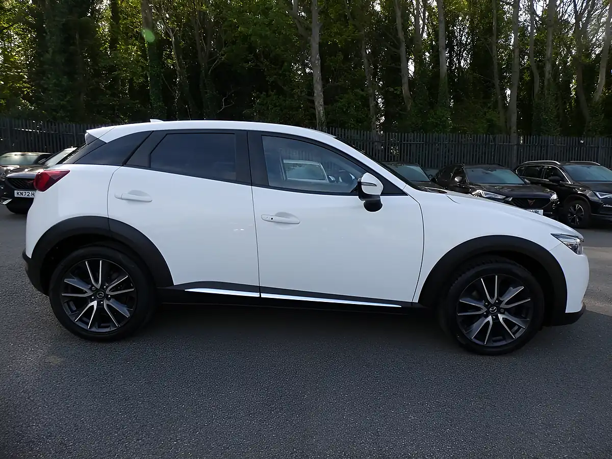 Used 2017 Mazda CX-3 Sport Nav Arctic White - Interior and Exterior details 10