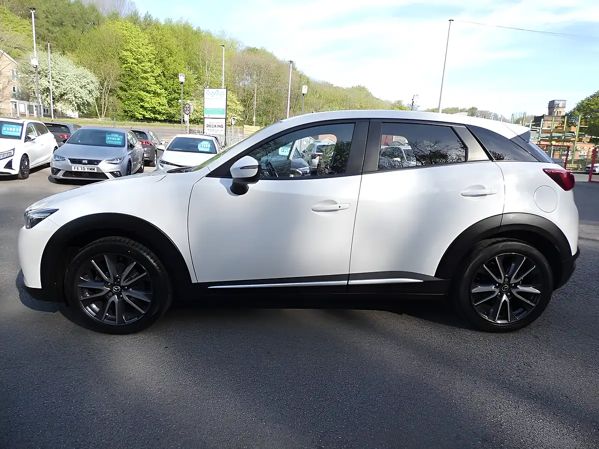 Used 2017 Mazda CX-3 Sport Nav Arctic White - Interior and Exterior details 11