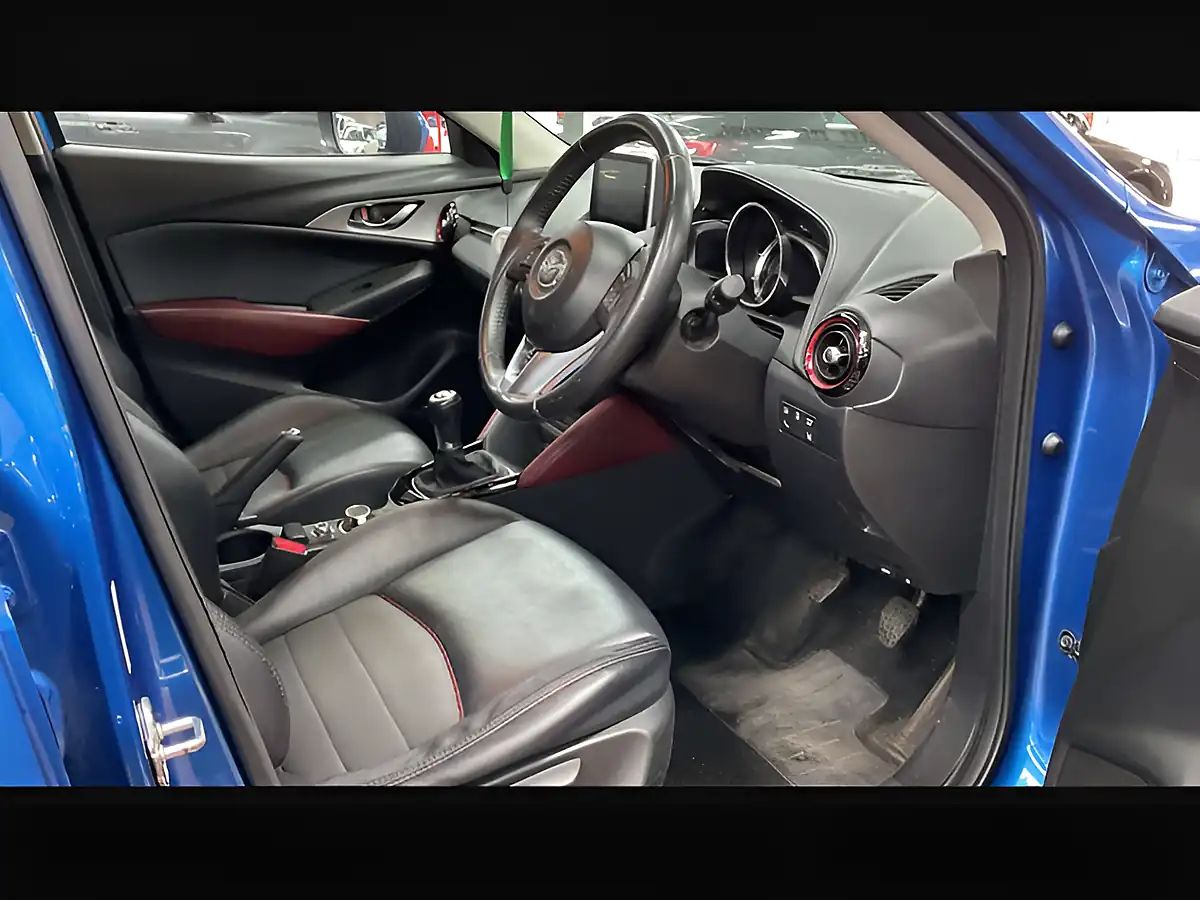 Used 2017 Mazda CX-3 Sport Nav Dynamic Blue - Interior and Exterior details 11