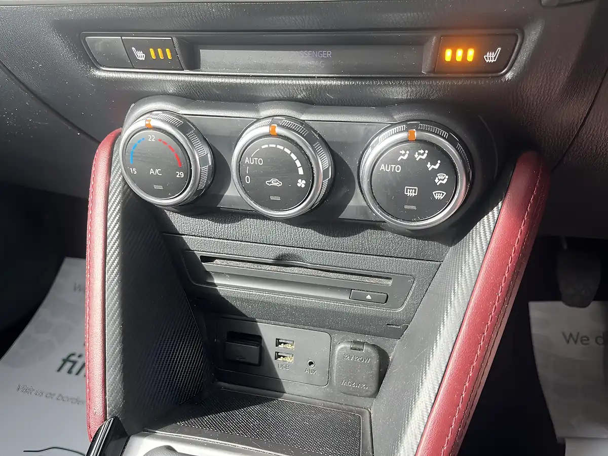Used 2017 Mazda CX-3 Sport Nav White - Interior and Exterior details 16