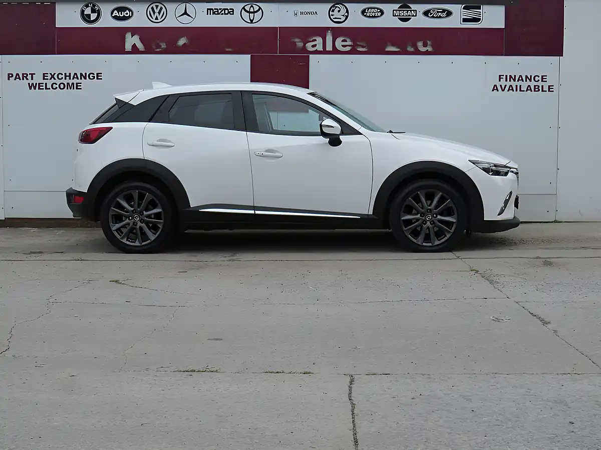 Used 2017 Mazda CX-3 Sport Nav White - Interior and Exterior details 3