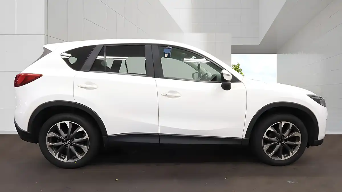 Used 2017 Mazda CX-5 Sport Nav White - Interior and Exterior details 5