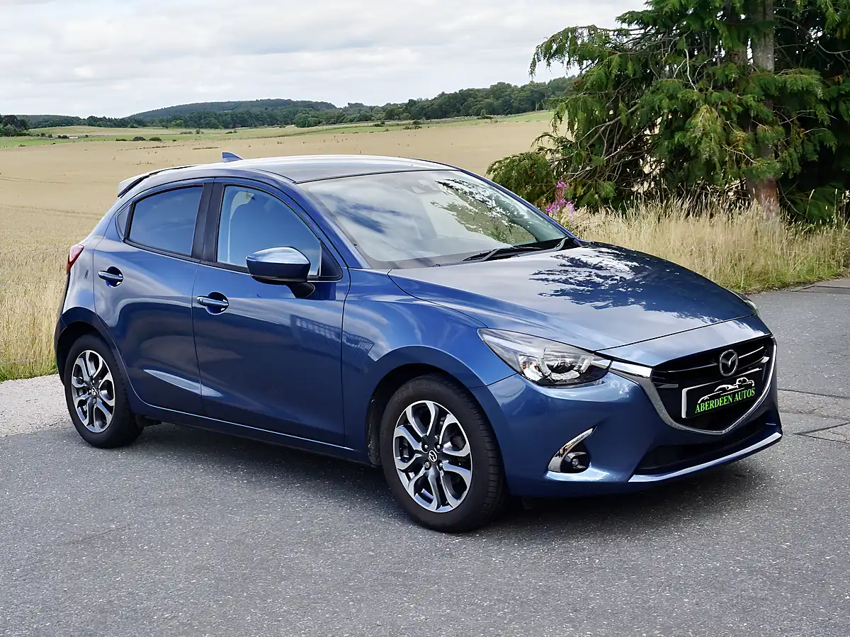 Used 2017 Mazda Mazda2 GT Blue - Interior and Exterior details 14