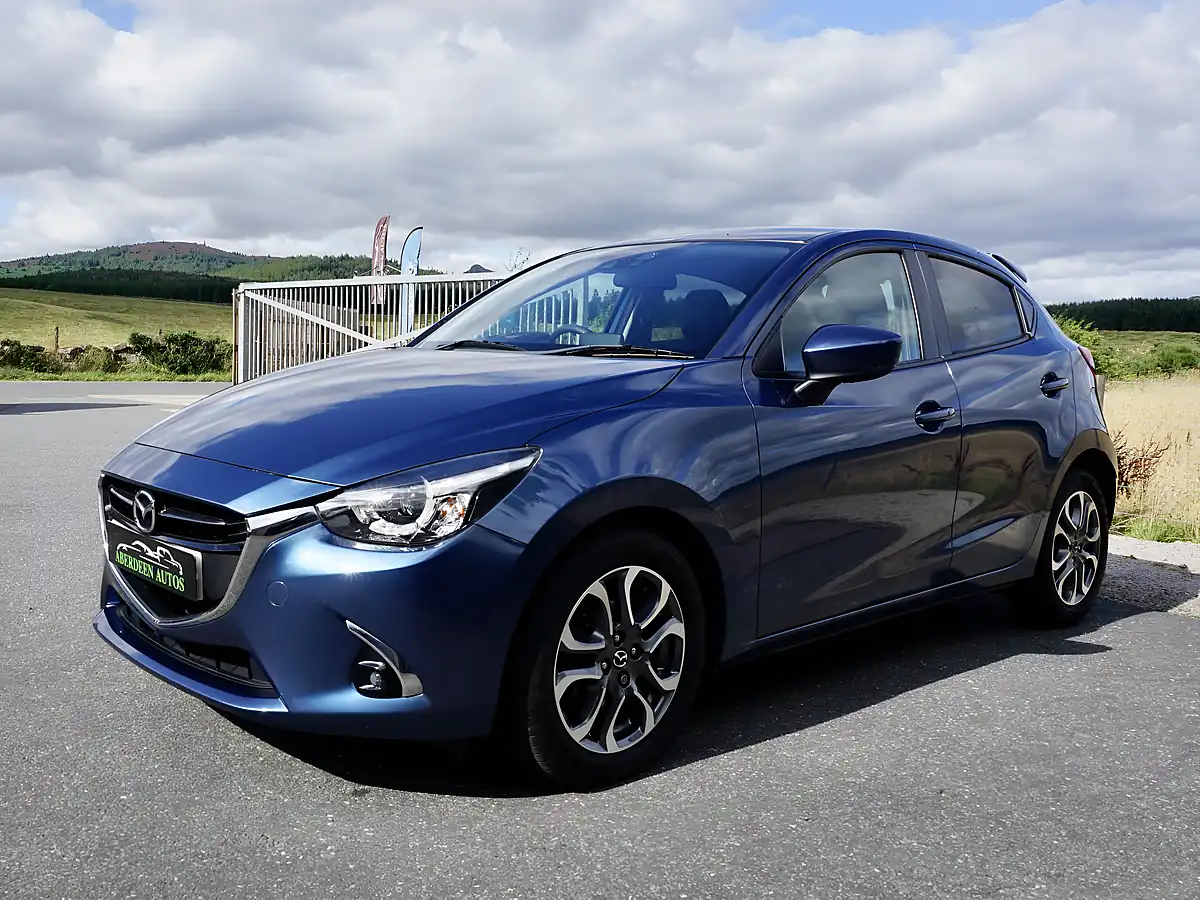 Used 2017 Mazda Mazda2 GT Blue - Interior and Exterior details 3