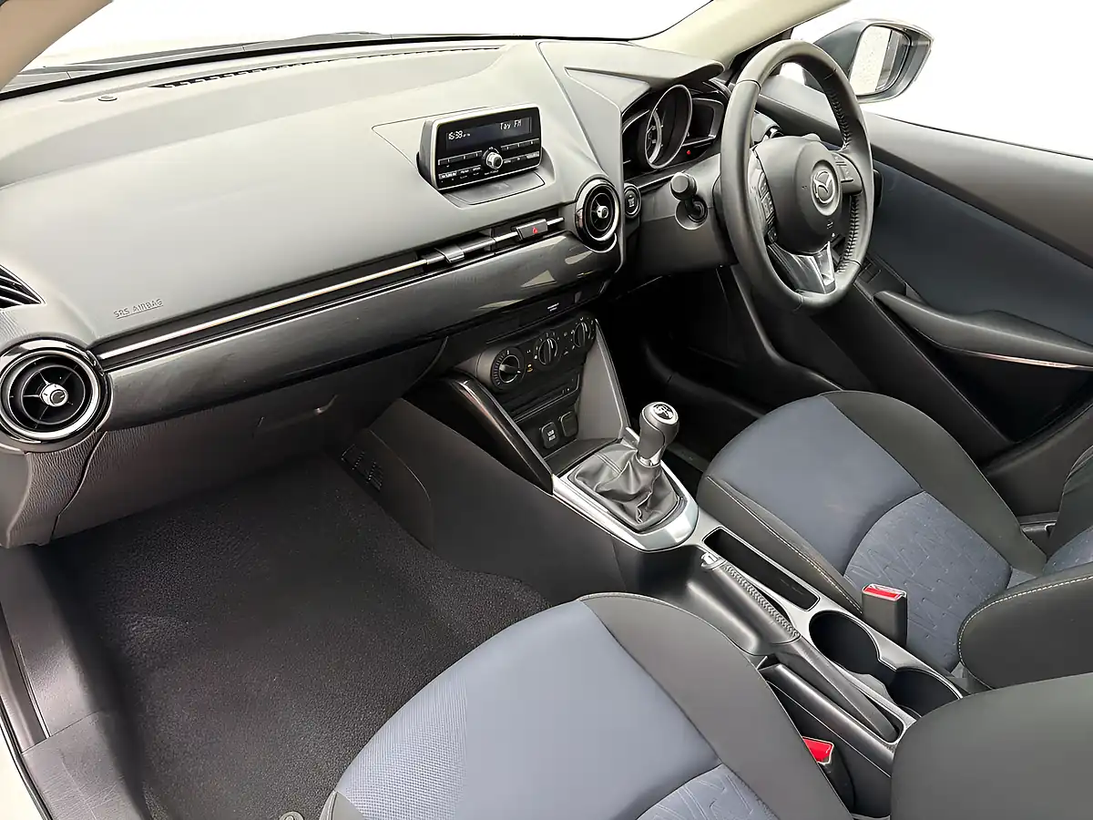 Used 2017 Mazda Mazda2 Se-L White - Interior and Exterior details 11