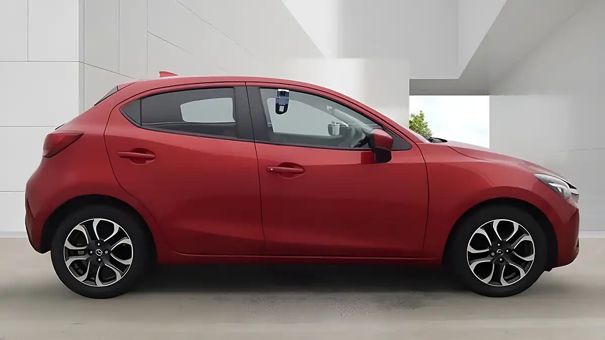 Used 2017 Mazda MAZDA2 Sport Nav Red - Interior and Exterior details 5