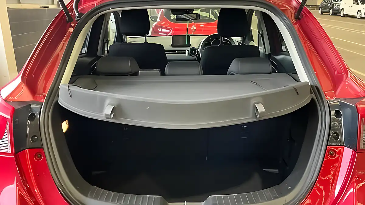 Used 2017 Mazda MAZDA2 Sport Nav Red - Interior and Exterior details 8