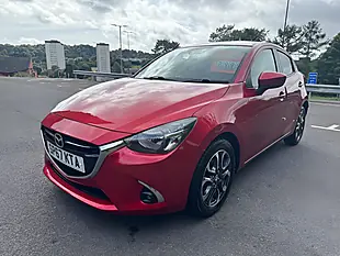 Used 2017 Mazda MAZDA2 Sport Nav Red - Interior and Exterior details 4